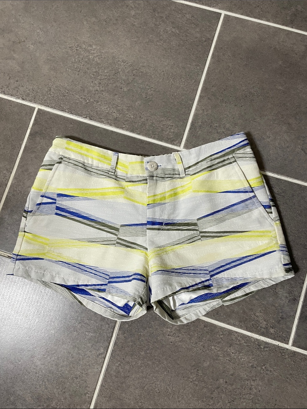 Chubbies shorts size Medium